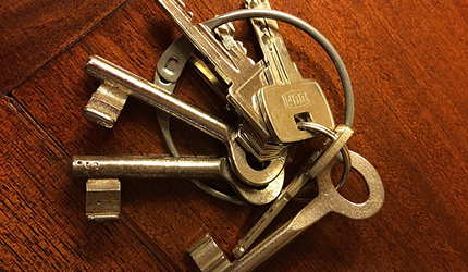 Schlüsselbund mit diversen Schlüsseln